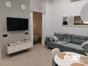Студия квартира, посуточно, 40м2, 1/7 этаж