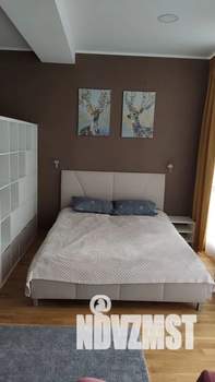 1-к квартира, посуточно, 51м2, 4/10 этаж