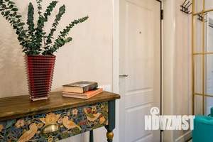 Студия квартира, посуточно, 42м2, 2/8 этаж