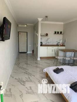 Студия квартира, посуточно, 30м2, 1/3 этаж