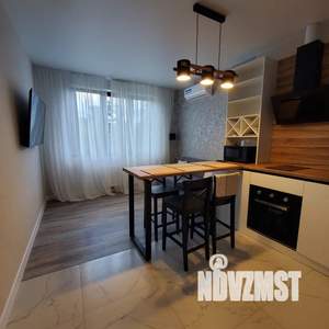 1-к квартира, посуточно, 42м2, 3/8 этаж