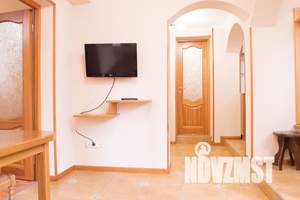 3-к квартира, посуточно, 60м2, 1/2 этаж