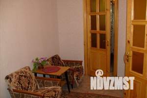 2-к квартира, посуточно, 50м2, 1/2 этаж