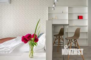 Студия квартира, посуточно, 42м2, 6/8 этаж