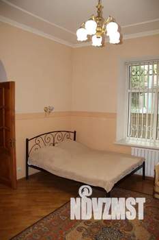 1-к квартира, посуточно, 38м2, 1/2 этаж