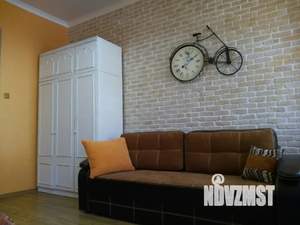 1-к квартира, посуточно, 32м2, 1/2 этаж