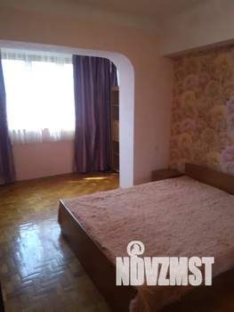 2-к квартира, посуточно, 72м2, 2/7 этаж