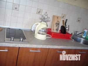 2-к квартира, посуточно, 50м2, 1/2 этаж