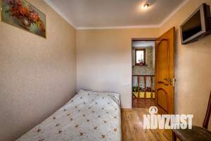 3-к квартира, посуточно, 58м2, 1/4 этаж