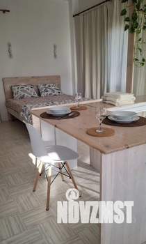 Студия квартира, посуточно, 40м2, 2/2 этаж