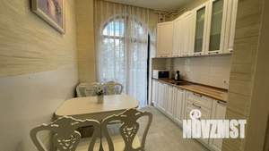 2-к квартира, посуточно, 50м2, 3/8 этаж