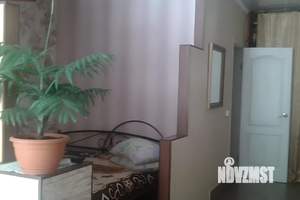 Студия квартира, посуточно, 40м2, 1/3 этаж