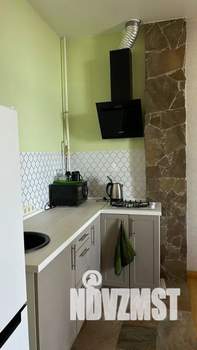 1-к квартира, посуточно, 40м2, 3/3 этаж