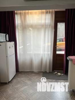 Студия квартира, посуточно, 47м2, 1/3 этаж