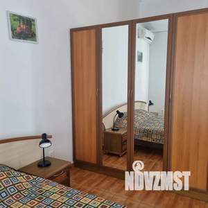 Студия квартира, посуточно, 40м2, 4/4 этаж