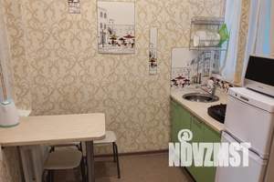 1-к квартира, посуточно, 33м2, 1/2 этаж