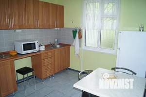 2-к квартира, посуточно, 40м2, 2/2 этаж