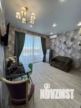 Студия квартира, посуточно, 39м2, 3/6 этаж