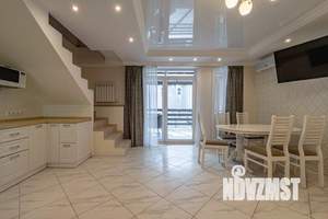 1-к квартира, посуточно, 70м2, 1/1 этаж