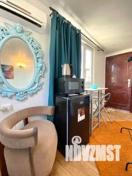 Студия квартира, посуточно, 18м2, 3/3 этаж