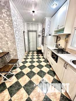 2-к квартира, посуточно, 50м2, 1/2 этаж