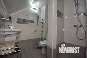 2-к квартира, посуточно, 55м2, 1/1 этаж