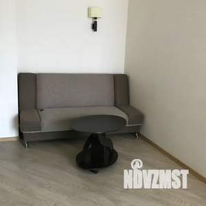 Студия квартира, посуточно, 65м2, 2/19 этаж