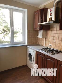 2-к квартира, посуточно, 40м2, 2/4 этаж
