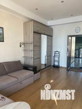 Студия квартира, посуточно, 45м2, 6/6 этаж