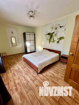 2-к квартира, посуточно, 46м2, 3/3 этаж