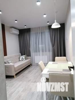 2-к квартира, посуточно, 42м2, 1/8 этаж
