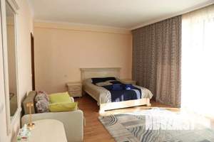 1-к квартира, посуточно, 52м2, 1/1 этаж