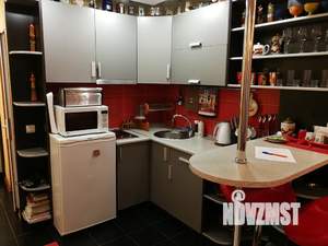 Студия квартира, посуточно, 30м2, 1/3 этаж