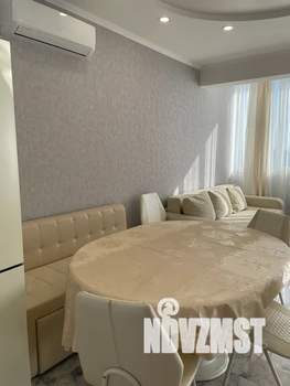 Студия квартира, посуточно, 47м2, 3/7 этаж