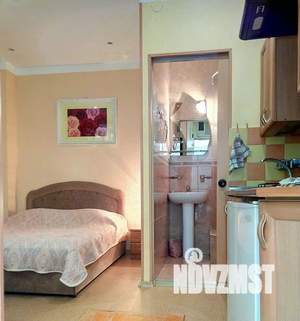 Студия квартира, посуточно, 17м2, 1/3 этаж