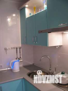 2-к квартира, посуточно, 40м2, 3/3 этаж