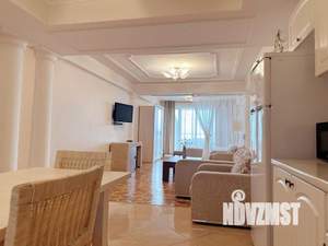 1-к квартира, посуточно, 60м2, 1/1 этаж