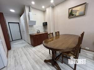 Студия квартира, посуточно, 40м2, 6/8 этаж