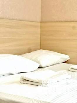 2-к квартира, посуточно, 40м2, 1/1 этаж