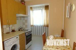 2-к квартира, посуточно, 48м2, 3/5 этаж