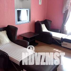 1-к квартира, посуточно, 40м2, 3/3 этаж