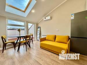 1-к квартира, посуточно, 38м2, 8/8 этаж