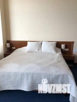 Студия квартира, посуточно, 56м2, 1/8 этаж