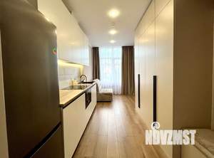 Студия квартира, посуточно, 42м2, 4/7 этаж