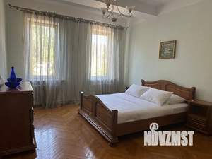 3-к квартира, посуточно, 120м2, 3/8 этаж