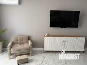 Студия квартира, посуточно, 42м2, 2/10 этаж