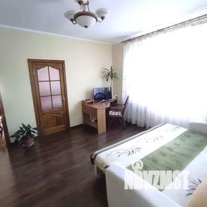 2-к квартира, посуточно, 50м2, 1/2 этаж