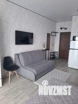 Студия квартира, посуточно, 40м2, 1/10 этаж