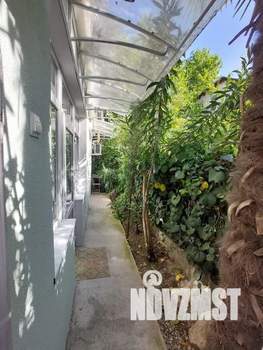 Студия квартира, посуточно, 30м2, 1/4 этаж