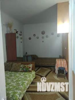 1-к квартира, посуточно, 32м2, 1/2 этаж